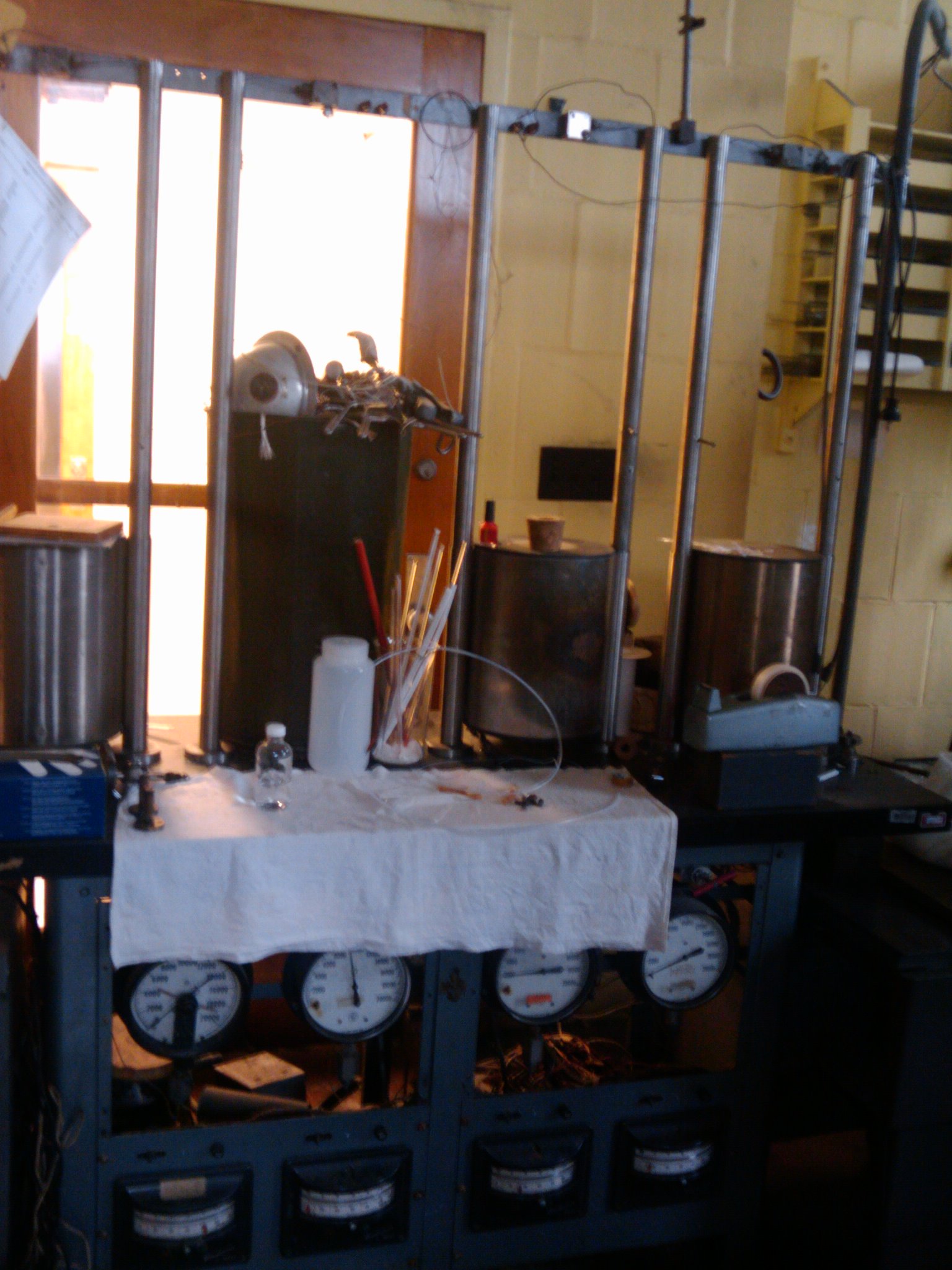 Jim
                    O'Neil's setup in Bob Clayton's lab, 2010